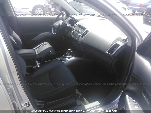JA4LS21WX8Z012308 - 2008 MITSUBISHI OUTLANDER ES SILVER photo 5