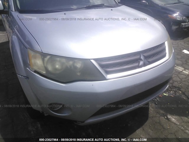 JA4LS21WX8Z012308 - 2008 MITSUBISHI OUTLANDER ES SILVER photo 6