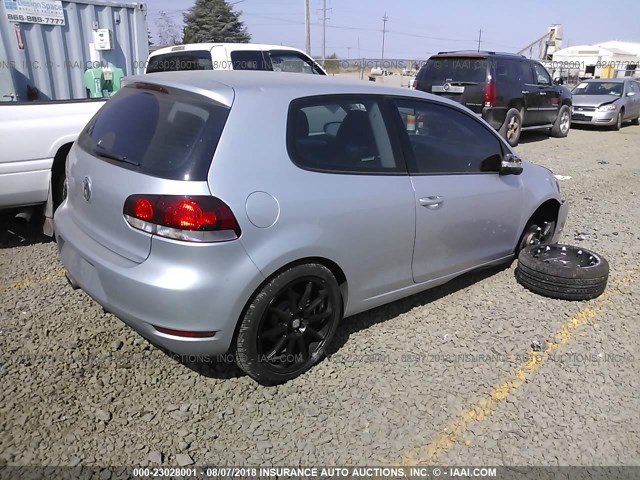 WVWAB7AJ0BW210337 - 2011 VOLKSWAGEN GOLF SILVER photo 4