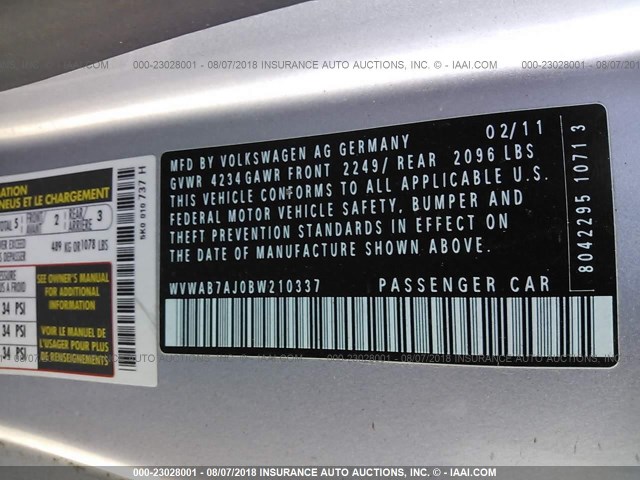WVWAB7AJ0BW210337 - 2011 VOLKSWAGEN GOLF SILVER photo 9