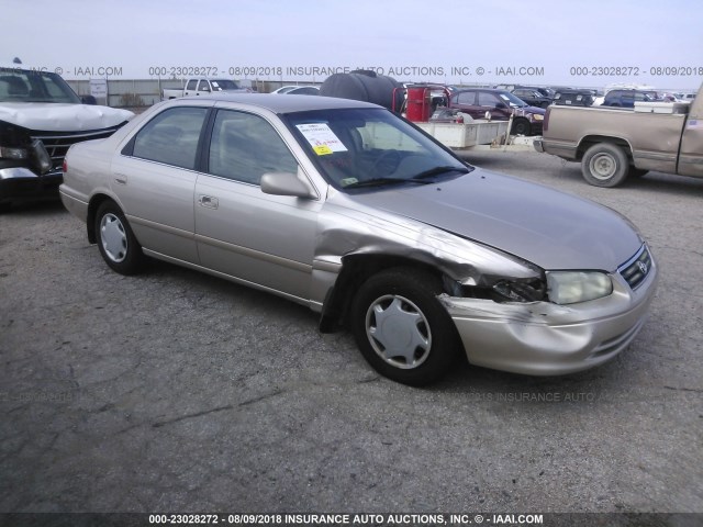 4T1BG22K3YU943398 - 2000 TOYOTA CAMRY CE/LE/XLE ოქროსფერი ფოტო 1