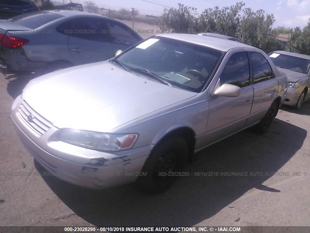 4T1BG22K4XU504919 - 1999 TOYOTA CAMRY CE/LE/XLE 棕色 照片 2