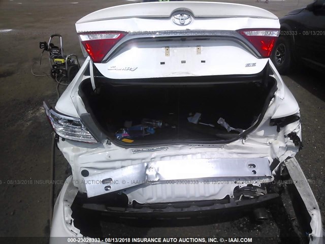 4T1BF1FK2GU570358 - 2016 TOYOTA CAMRY LE/XLE/SE/XSE 白色 照片 6