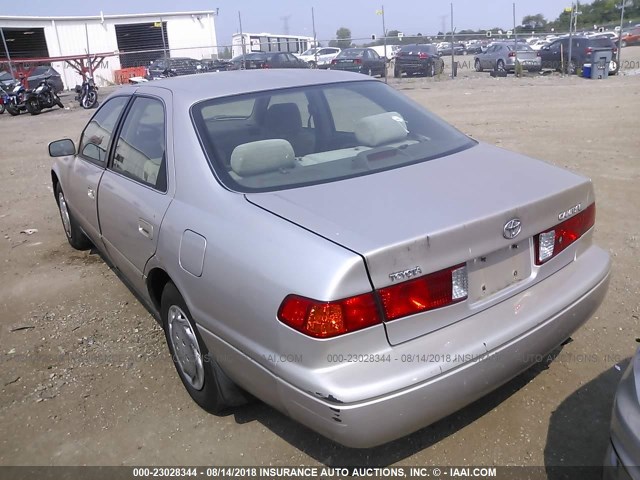 4T1BG22K9YU664232 - 2000 TOYOTA CAMRY CE/LE/XLE თაფლისფერი ფოტო 3
