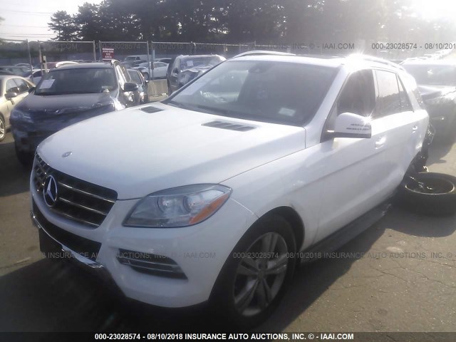 4JGDA5HB5FA492525 - 2015 MERCEDES-BENZ ML 350 4MATIC WHITE photo 2