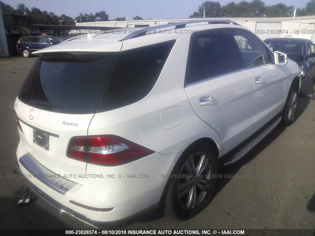 4JGDA5HB5FA492525 - 2015 MERCEDES-BENZ ML 350 4MATIC WHITE photo 4