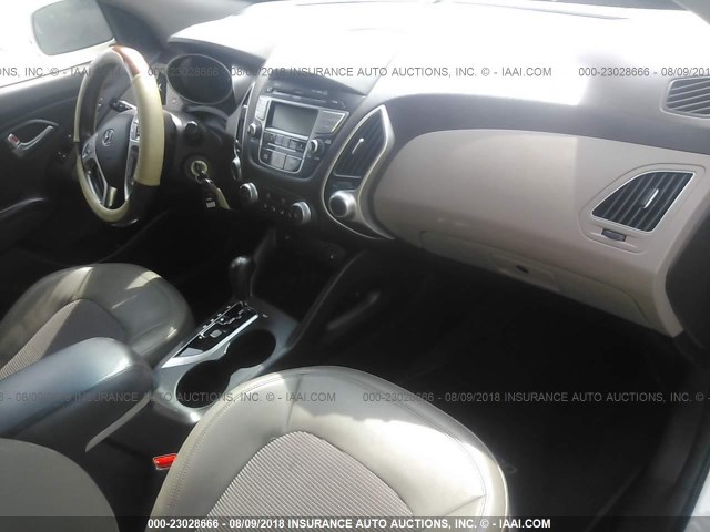 KM8JUCAC8CU477836 - 2012 HYUNDAI TUCSON GLS/LIMITED 白色 照片 4