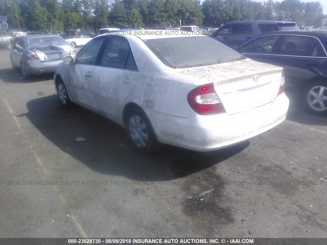 4T1BE32K63U216356 - 2003 TOYOTA CAMRY LE/XLE/SE Ақ фото 3