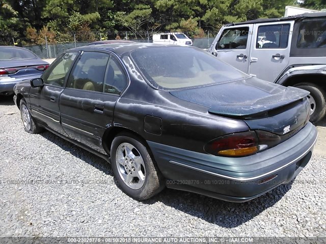 1G2HX52K2W4235256 - 1998 PONTIAC BONNEVILLE SE BLACK photo 3