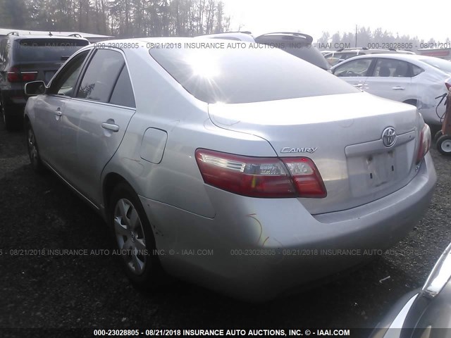 4T1BE46K69U295438 - 2009 TOYOTA CAMRY SE/LE/XLE ვერცხლისფერი ფოტო 3