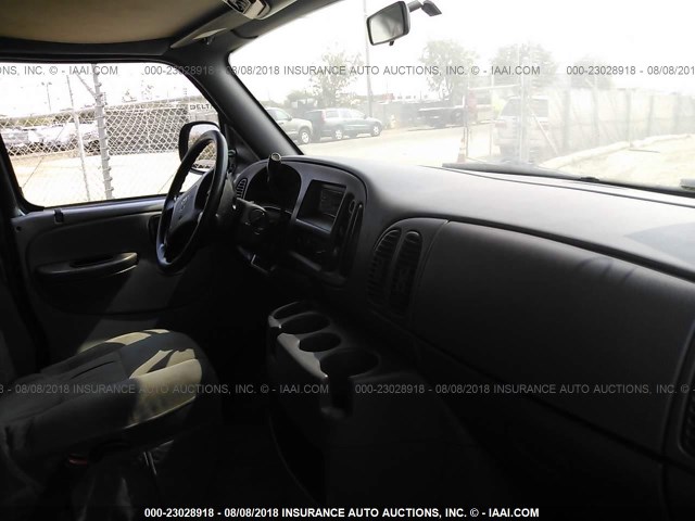 2B6HB11Y0XK584937 - 1999 DODGE RAM VAN B1500 绿色 照片 5