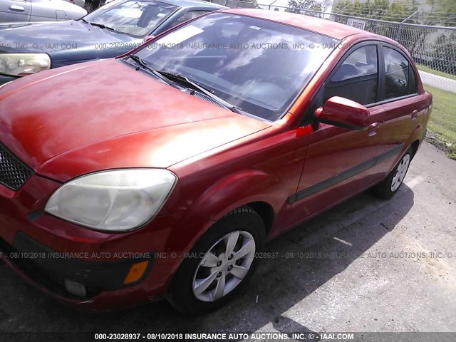 KNADE123386357002 - 2008 KIA RIO LX/SX ORANGE photo 2