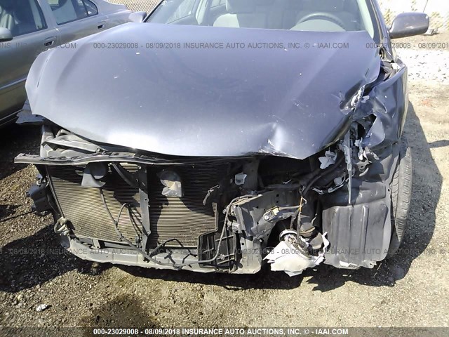 4T1BF3EK2AU113506 - 2010 TOYOTA CAMRY SE/LE/XLE ნაცრისფერი ფოტო 6