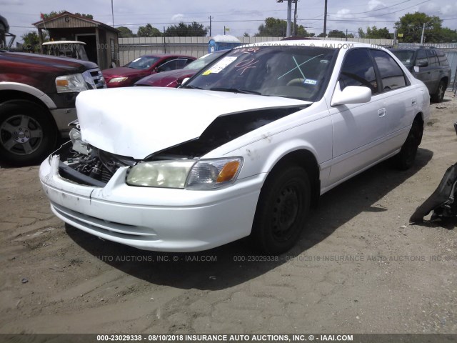 4T1BG22K2YU952240 - 2000 TOYOTA CAMRY CE/LE/XLE WHITE photo 2