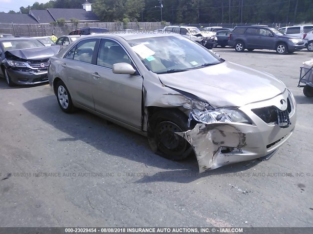 4T1BE46K09U833664 - 2009 TOYOTA CAMRY SE/LE/XLE ვერცხლისფერი ფოტო 1