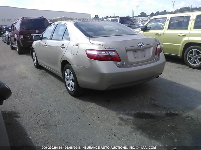 4T1BE46K09U833664 - 2009 TOYOTA CAMRY SE/LE/XLE ვერცხლისფერი ფოტო 3