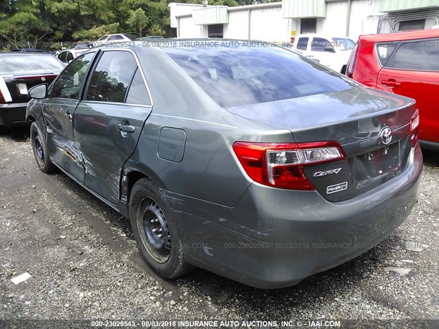 4T1BF1FKXDU720101 - 2013 TOYOTA CAMRY L/SE/LE/XLE მწვანე ფოტო 3