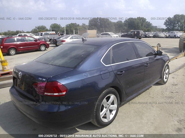 1VWBS7A30EC039372 - 2014 VOLKSWAGEN PASSAT SE BLUE photo 4