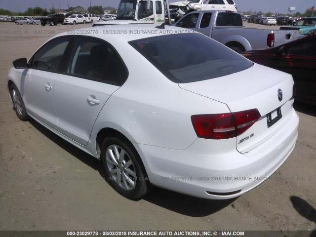 3VWD17AJ2FM325346 - 2015 VOLKSWAGEN JETTA SE WHITE photo 3