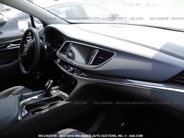 5GAEVAKW2JJ246057 - 2018 BUICK ENCLAVE ESSENCE 灰色 照片 5