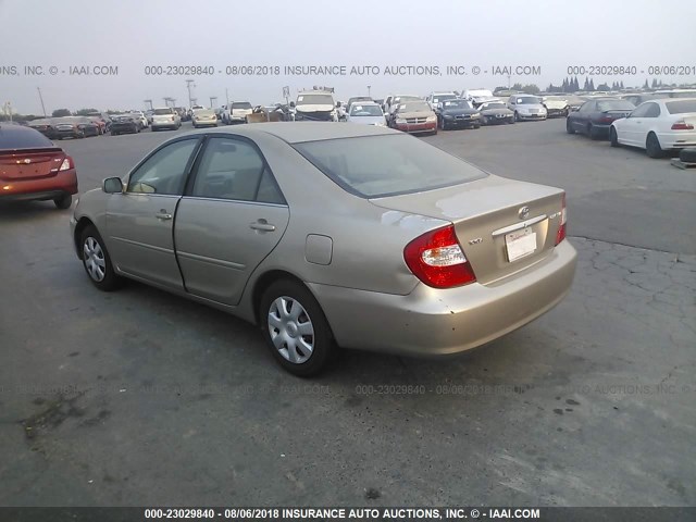 4T1BE32KX4U807940 - 2004 TOYOTA CAMRY LE/XLE/SE ოქროსფერი ფოტო 3