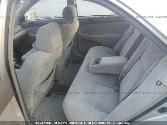 4T1BE32KX4U807940 - 2004 TOYOTA CAMRY LE/XLE/SE ოქროსფერი ფოტო 8