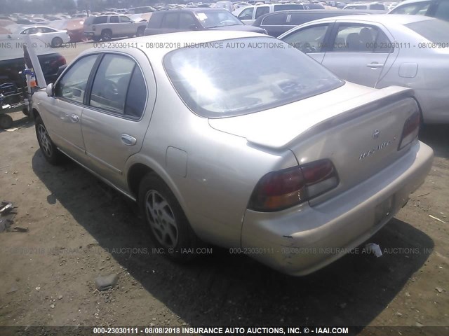 JN1CA21D0VM535307 - 1997 NISSAN MAXIMA GLE/GXE/SE BEIGE photo 3