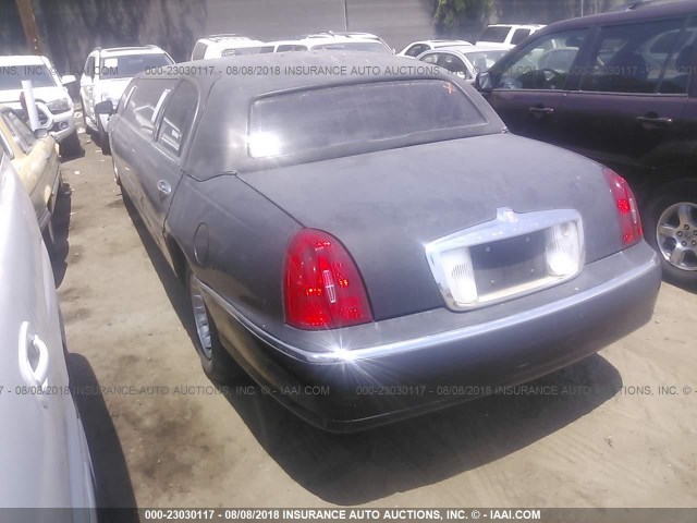 1L1FM81W61Y624353 - 2001 LINCOLN TOWN CAR EXECUTIVE BLACK photo 3