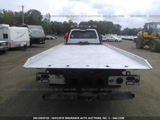 1FDAF56PX4EA36531 - 2004 FORD F550 SUPER DUTY WHITE photo 8