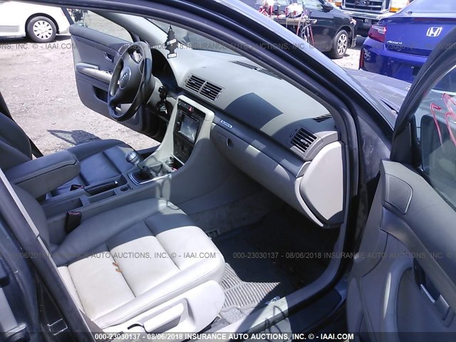 WAULC68E64A017258 - 2004 AUDI A4 1.8T QUATTRO GRAY photo 5