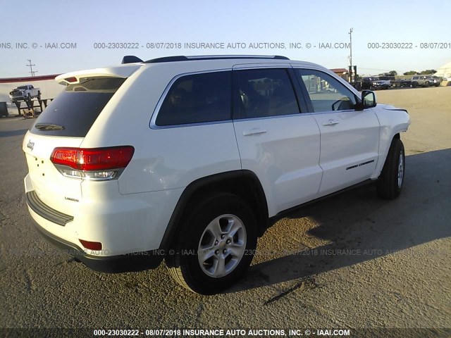 1C4RJEAG9HC877402 - 2017 JEEP GRAND CHEROKEE LAREDO WHITE photo 4