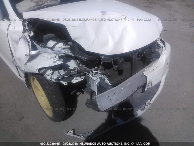 JTHBK262462010825 - 2006 LEXUS IS 250 WHITE photo 6