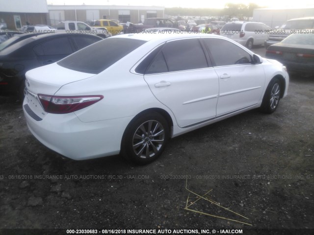 4T4BF1FK0GR547795 - 2016 TOYOTA CAMRY LE/XLE/SE/XSE WHITE photo 4