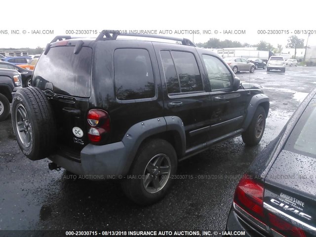 1J4GL38K15W704462 - 2005 JEEP LIBERTY RENEGADE BLACK photo 4