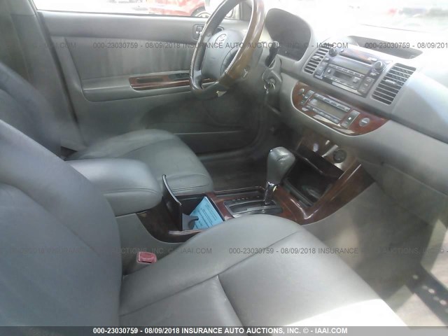 4T1BF32K25U601848 - 2005 TOYOTA CAMRY LE/XLE/SE Boz foto 5