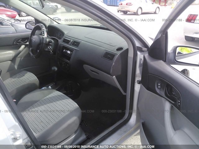 1FAFP34N37W154499 - 2007 FORD FOCUS ZX4/S/SE/SES 银色 照片 5