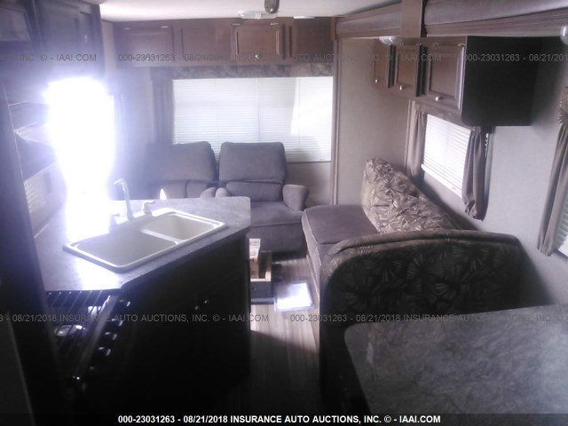 5ZT2SSRB7HE008287 - 2017 FOREST RIVER SHASTA OASIS  Biały zdjęcie 8