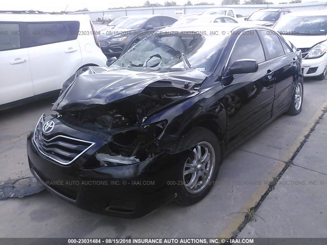 4T4BF3EK1AR067057 - 2010 TOYOTA CAMRY SE/LE/XLE BLACK photo 2