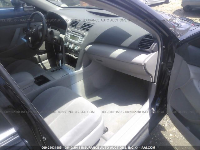 4T1BE46KX8U214794 - 2008 TOYOTA CAMRY CE/LE/XLE/SE BLACK photo 5