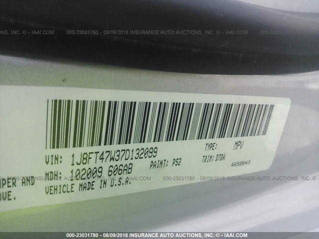 1J8FT47W37D132099 - 2007 JEEP COMPASS SILVER photo 9