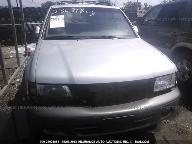 4S6CK58WX24401812 - 2002 HONDA PASSPORT EX/LX 银色 照片 6