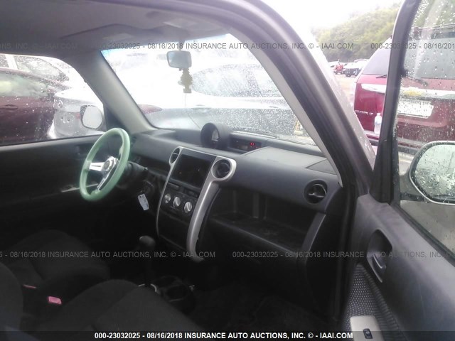 JTLKT324750187296 - 2005 TOYOTA SCION XB Şampan foto 5