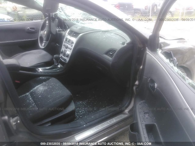 1G1ZC5E10BF375361 - 2011 CHEVROLET MALIBU 1LT 棕色 照片 5