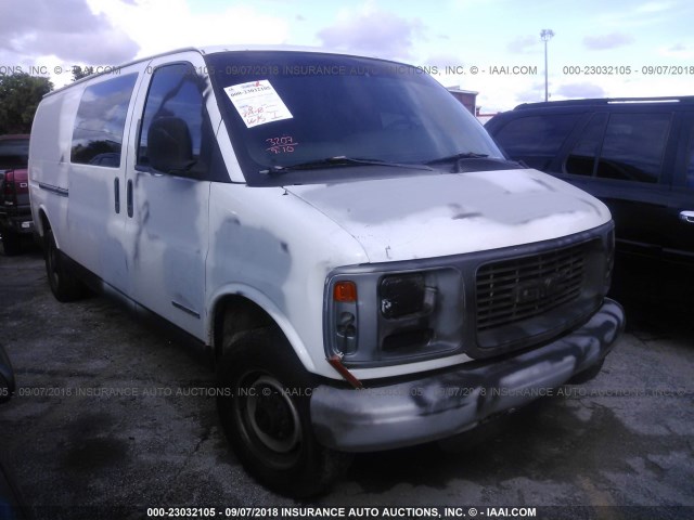 1GTGG29R121112939 - 2002 GMC SAVANA G2500 WHITE photo 1