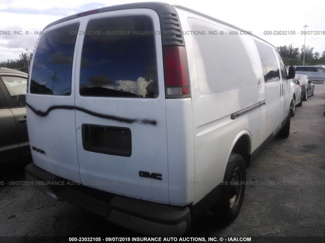 1GTGG29R121112939 - 2002 GMC SAVANA G2500 WHITE photo 4