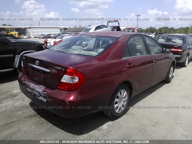 4T1BE32K72U049911 - 2002 TOYOTA CAMRY LE/XLE/SE RED photo 4