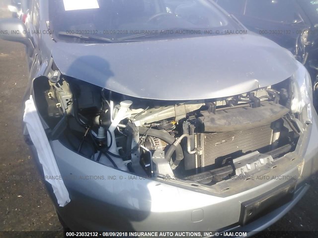 3N1CE2CP6EL409085 - 2014 NISSAN VERSA NOTE S/S PLUS/SV/SL SILVER photo 6