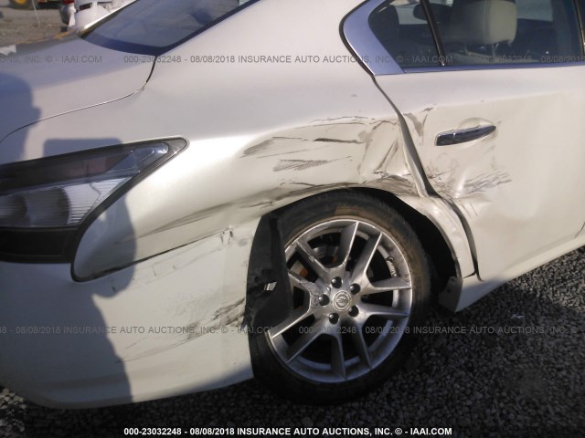 1N4AA5AP4DC823311 - 2013 NISSAN MAXIMA S/SV WHITE photo 6