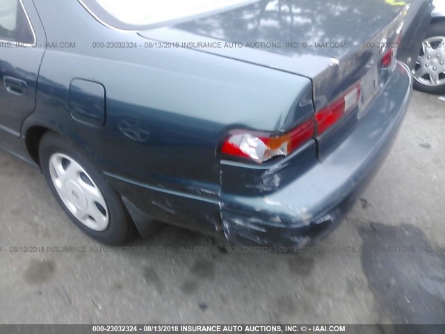 4T1BF22K1VU905988 - 1997 TOYOTA CAMRY CE/LE/XLE GREEN photo 6