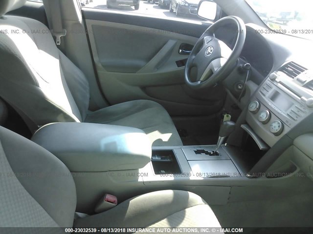 4T1BE46K38U747134 - 2008 TOYOTA CAMRY CE/LE/XLE/SE GRAY photo 5